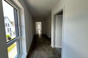 Exklusive 4-Zimmer Wohnung mit Dachterrasse und EBK! – Zuckerbergweg 53, 38124 Viewegsgarten-Bebelhof, Braunschweig – Vorschaubild 2