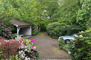 Parkartiger Garten umrahmt liebevoll gestaltetes Zuhause – Die vollständige Adresse der Immobilie erhältst du vom Anbieter., 22397 Lemsahl-Mellingstedt, Hamburg – Vorschaubild 16