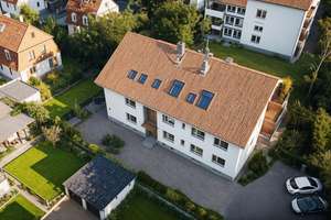 Klimafreundlich & modern, Haus umfänglich renoviert, 1 Whg im DG, vermietet – 79100 Unterwiehre-Süd, Freiburg im Breisgau – Vorschaubild 1