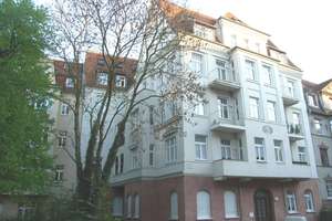 Sehr schicke 2 Raumwohnung in Bester Lage Nähe Landesmuseum mit 2 Balkonen – Mozartstraße 1, 6114 Giebichenstein, Halle (Saale) – Vorschaubild 1