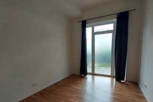 Leben am Wasser in extravaganter Lage 2-Zimmer-Wohnung mit eigenem Eingang – Julienne-Trouet-Platz 5C, 30453 Hannover – Vorschaubild 4