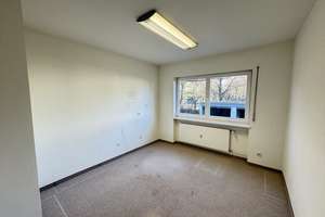 Großzügige 4-Zimmer-Wohnung mit Schwimmbadanteil, 2 Garagen und Zugang zum Gemeinschaftsgarten – Die vollständige Adresse der Immobilie erhältst du vom Anbieter., 90427 Großgründlach, Nürnberg – Vorschaubild 16