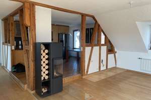 Göppingen Nordstadt – hochwertige 4‑Zi.-Maisonette mit Dachterrasse, Kamin & Garage – ab 1. Mai frei