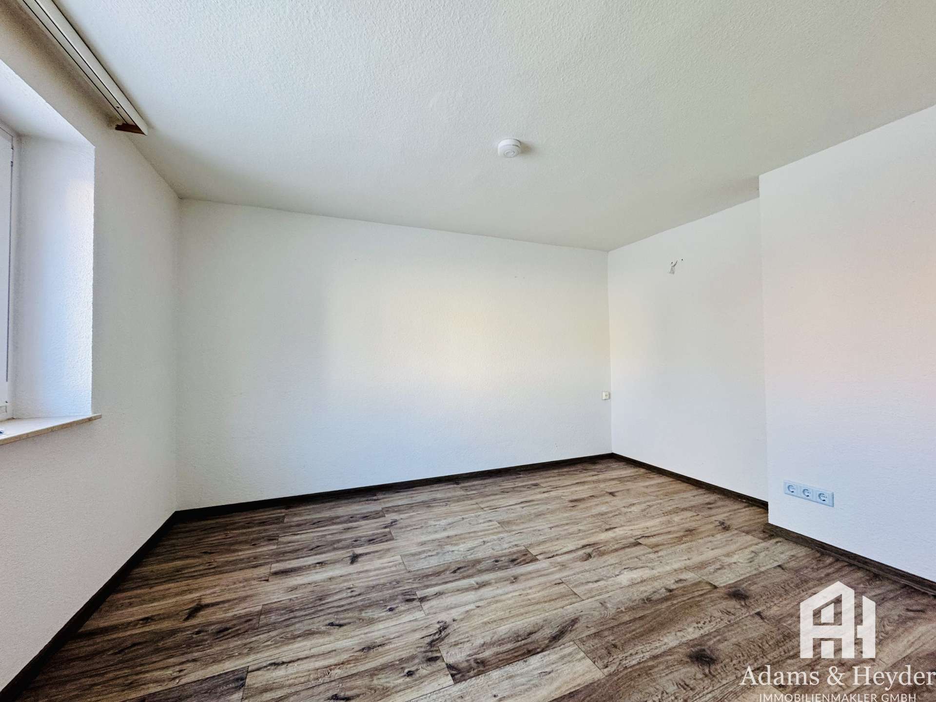 Immobilie in Schauenburg - Aufgepasst! Eigennutzer mit Vermietung oder Mehrgenerationenlösung im beliebten Elgershausen - Bild 24