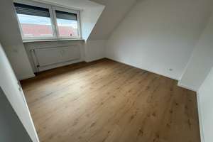 3,5-Zimmer Wohnung mit EBK , Schwaig zentrale Lage, ab 1.9./1.10. – Roethenbacher Straße 1a, 90571 Schwaig bei Nürnberg – Vorschaubild 2