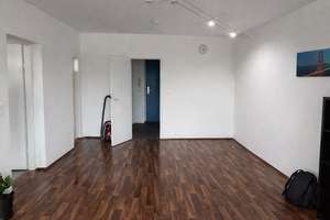 Bezugsfreie 2-Zimmer-Wohnung im 6. OG mit zwei großzügigen Südbalkonen in Erlangen-Alterlangen. – Die vollständige Adresse der Immobilie erhältst du vom Anbieter., 91054 Tal, Erlangen – Vorschaubild 3