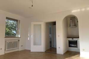 Kernsanierte 2-Zimmer-Maisonette-Wohnung mit gehobener Ausstattung