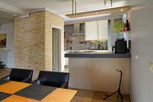 Hausgefühl statt Wohnung | 168 m² Maisonette | Kamin | Terrasse | Doppelgarage | frei 01.10. – Die vollständige Adresse der Immobilie erhältst du vom Anbieter., 90766 Unterfarrnbach, Fürth – Vorschaubild 7