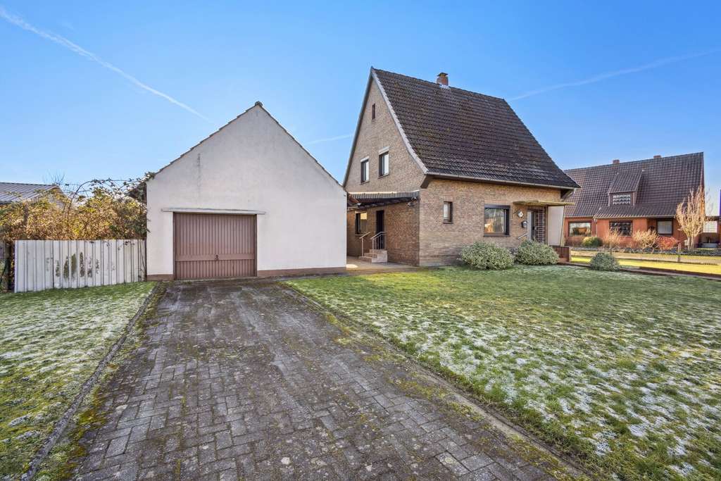 Immobilie in Langwedel - Sanierungsobjekt auf großem Grundstück in ruhiger Toplage – viel Potenzial in Langwedel! - Bild 3