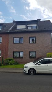 Schöne 2-Zimmer-DG-Wohnung in Mönchengladbach-West