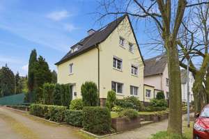 Traumhaus für Familien & Mehrgenerationenwohnen in Bestlage von Wattenscheid – direkt am Stadtgarten – Die vollständige Adresse der Immobilie erhältst du vom Anbieter., 44866 Wattenscheid-Mitte, Bochum – Vorschaubild 2
