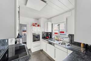 Modernisiertes Einfamilienhaus mit stilvollem Garten – Regensburg (Kreis) – Vorschaubild 6