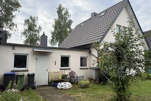 Gepflegtes Einfamilienhaus mit Garage und schönem Grundstück in Oldenburg-Ofenerdiek – Die vollständige Adresse der Immobilie erhältst du vom Anbieter., 26125 Ofenerdiek, Oldenburg (Oldenburg) – Vorschaubild 2