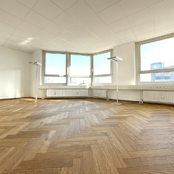STOCK - Praxisstandort möglich | helle, effeziente Büroflächen | Exklusivauftrag