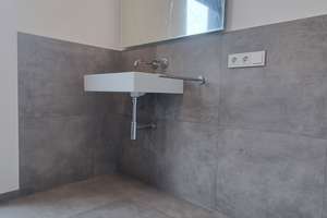 Exklusive 2-Zimmer-Wohnung mit großzügiger Terrasse, Design-Bad & Einbauküche – 67 m² in Toplage – Viersener Str. 147, 41063 Am Wasserturm, Mönchengladbach – Vorschaubild 3