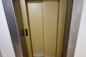 Ideale Singlewohnung für Pendler, Senioren & Studenten + Balkon + Einbauküche + Aufzug!!! – Ernst-Thälmann-Straße 2, 4571 Rötha – Vorschaubild 10