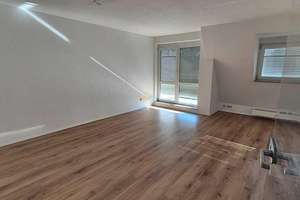 Schicke 3 Zimmer Wohnung im Dachgeschoss mit Balkon – Deubener Straße 33, 1159 Löbtau-Süd, Dresden – Vorschaubild 9
