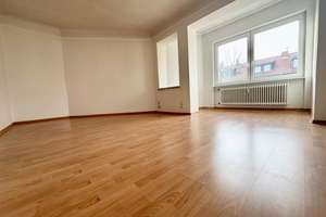 +++Charmante, lichtdurchflutete 2-Zimmer-Altbau-Wohnung mit Gemeinschaftsgarten+++ – Gersdorfstraße 71, 12105 Mariendorf, Berlin – Vorschaubild 2