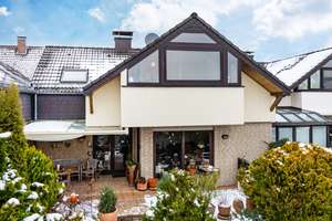 Perfekt gepflegtes Reihenmittelhaus mit hochwertiger Ausstattung und Wohlfühlambiente – Die vollständige Adresse der Immobilie erhältst du vom Anbieter., 33647 Brackwede, Bielefeld – Vorschaubild 2