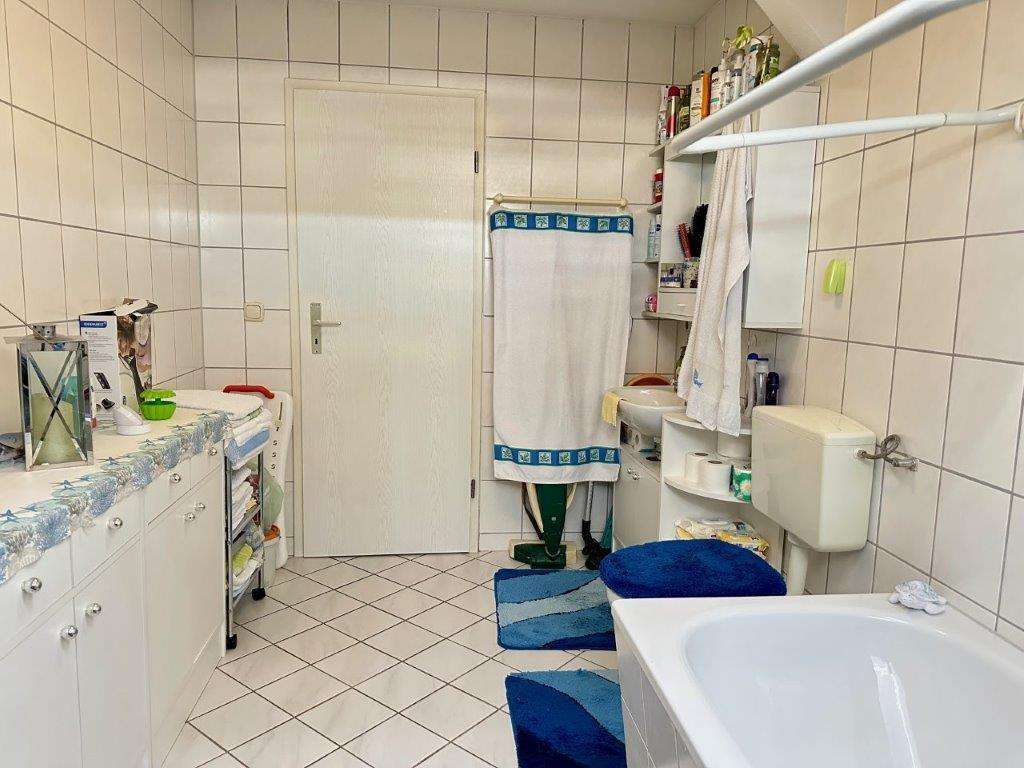 Immobilie in Rudolstadt - hochwertig sanierte ETW mit Balkon - Bild 2