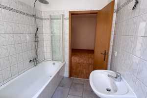 Helle 3-Zimmer-Wohnung mit Balkon und Stellplatz in ruhiger Lage – Richard-Wagner-Str. 4, 9119 Chemnitz – Vorschaubild 14