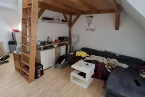Lichtdurchflutete Dachgeschoss Wohnung | 2 Zimmer, Küche, Hochbett & Badewanne | Haustiere "Ja"