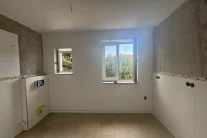 Erstbezug nach Kernsanierung: Hochwertige 3-Zimmer-Wohnung in Forstern – Die vollständige Adresse der Immobilie erhältst du vom Anbieter., 85659 Forstern – Vorschaubild 3