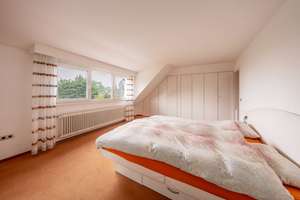 Ihr Familienparadies in Ehringhausen: Viel Platz, eigener Pool & Sauna – Die vollständige Adresse der Immobilie erhältst du vom Anbieter., 42859 Ehringhausen, Remscheid – Vorschaubild 16
