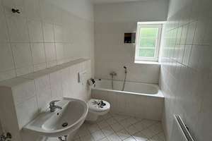 Günstige 2-Zimmer mit Laminat, Balkon, AR und Dusche in ruhiger Lage! Einbauküche mgl. – Zschopauer Platz 5, 9126 Bernsdorf, Chemnitz – Vorschaubild 10