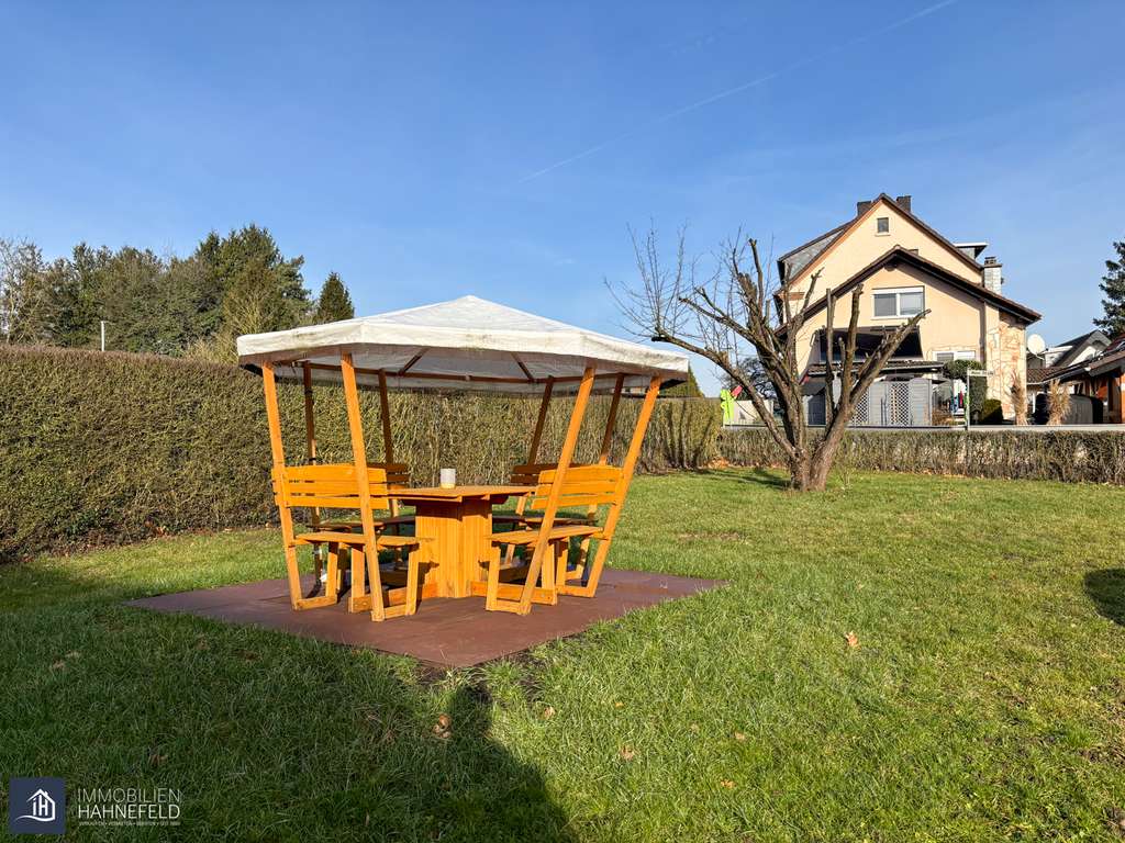 Immobilie in Runkel - Ehemalige Scheune – jetzt Ihr individuelles Einfamilienhaus mit reichlich Nutzfläche. - Bild 2