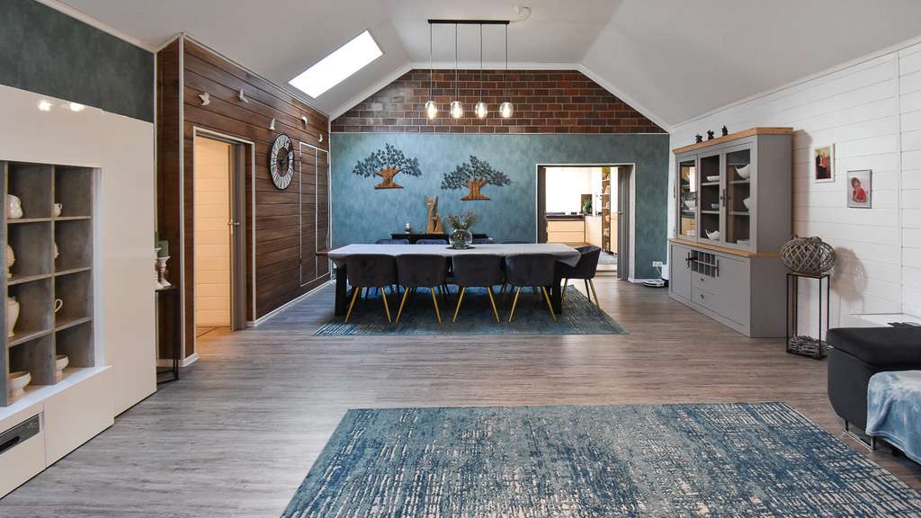 Immobilie in Nörvenich - Umfangreich saniertes Einfamilienhaus mit großem Garten am Ortsrand von Nörvenich-Rommelsheim - Bild 2