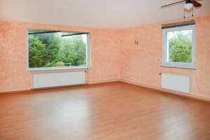 Staufenberg - Landwehrhagen: Ein-/ Zweifamilienhaus mit vielfältigen Gestaltungsmöglichkeiten! – Die vollständige Adresse der Immobilie erhältst du vom Anbieter., 34355 Staufenberg – Vorschaubild 3