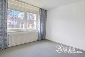 Wertstabile Kapitalanlage: Vermietete 2-Zimmer-Wohnung mit Sonnenbalkon in Charlottenburg – Die vollständige Adresse der Immobilie erhältst du vom Anbieter., 14055 Westend, Berlin – Vorschaubild 2