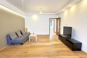 Moderne 4-Zimmer-Wohnung in attraktiver Lage von Erlangen – Die vollständige Adresse der Immobilie erhältst du vom Anbieter., 91052 Tal, Erlangen – Vorschaubild 2