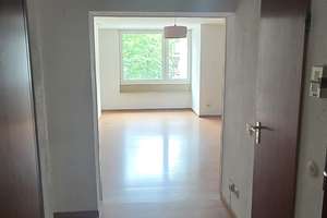 Zuhause mit 3 Zimmern in der Kölner Altstadt, die Wohnung ist nicht renoviert. – Pantaleonsmühlengasse 22-24, 50676 Altstadt/Süd, Köln – Vorschaubild 12