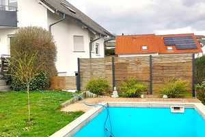 Gedern-Wenings: Sehr gepflegtes 2 FH mit ELW, Pool, Carport und großem Garten! – Wetteraukreis – Vorschaubild 15