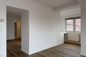 Bezugsfreie, großzügige 1-Zimmer-Altbauwohnung im Dachgeschoss mit schönem Balkon und Wohnküche! – Kurfürstenstraße 57, 12105 Mariendorf, Berlin – Vorschaubild 7