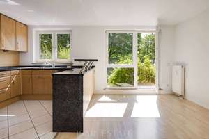 Mit Privatgarten und Blick ins Grüne: Ideal geschnittene und bezugsbereite 5-Zimmer-Wohnung – Die vollständige Adresse der Immobilie erhältst du vom Anbieter., 81549 Südgiesing, München – Vorschaubild 3