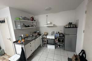 1-Zimmer Wohnung in Karlsruhe Innenstadt-Ost **Untermiete** 01.03.2026 - 31.07.2026 – Steinstraße 27a, 76133 Innenstadt-Ost, Karlsruhe – Vorschaubild 3