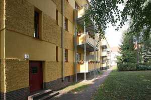 ! Wohnen in der Beimssiedlung - sanierte 2 Raum mit Einbauküche, Balkon und Wanne ! – Flechtinger Str. 7, 39110 Magdeburg – Vorschaubild 3