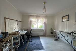 Familienfreundliche 4-Zimmer-Eigentumswohnung mit Terrasse, Gartenanteil, Garage und Keller – 63071 Lichtenplatte, Offenbach am Main – Vorschaubild 5