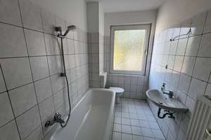 Anschauen Einziehen -  2 Zi.-Whng. mit viel Platz - Duisburg Rheinhausen – Klausstraße 2, 47226 Hochemmerich, Duisburg – Vorschaubild 3