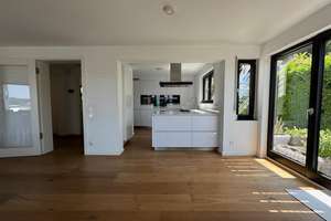 Energiesparendes Familiendomizil in Esslingens bester Wohnlage – Die vollständige Adresse der Immobilie erhältst du vom Anbieter., 73728 Innenstadt, Esslingen am Neckar – Vorschaubild 9