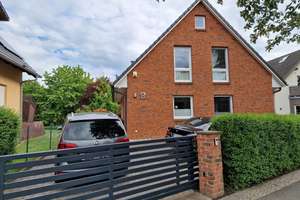 Familienfreundliches Einfamilienhaus mit 5 Zimmern in Potsdam.