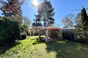 EG-Wohnung mit 335 m2 Gartenanteil: 4,5 Zimmer in Alt-Hohenschoenhausen