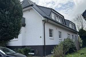 Weihnachten am eigenen Kamin! 4–Zimmer-Maisonette–Hochparterrewohnung in Schnelsen – Die vollständige Adresse der Immobilie erhältst du vom Anbieter., 22457 Schnelsen, Hamburg – Vorschaubild 2
