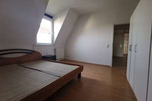 großzügige2 Zi Wohnung mit 3 Fensterseiten S-Bad Cannstatt, Teilmöbliert wenn gewünscht – Die vollständige Adresse der Immobilie erhältst du vom Anbieter., 70374 Schmidener Vorstadt, Stuttgart – Vorschaubild 13
