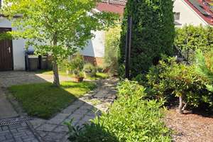ZWEI IN EINS: Einfamilienhaus  plus Bungalow :200 m² auf schönem Grundstück