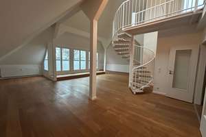 Stilvolle Penthouse-Wohnung mit offener Galerie im schönen Hamburg-Uhlenhorst