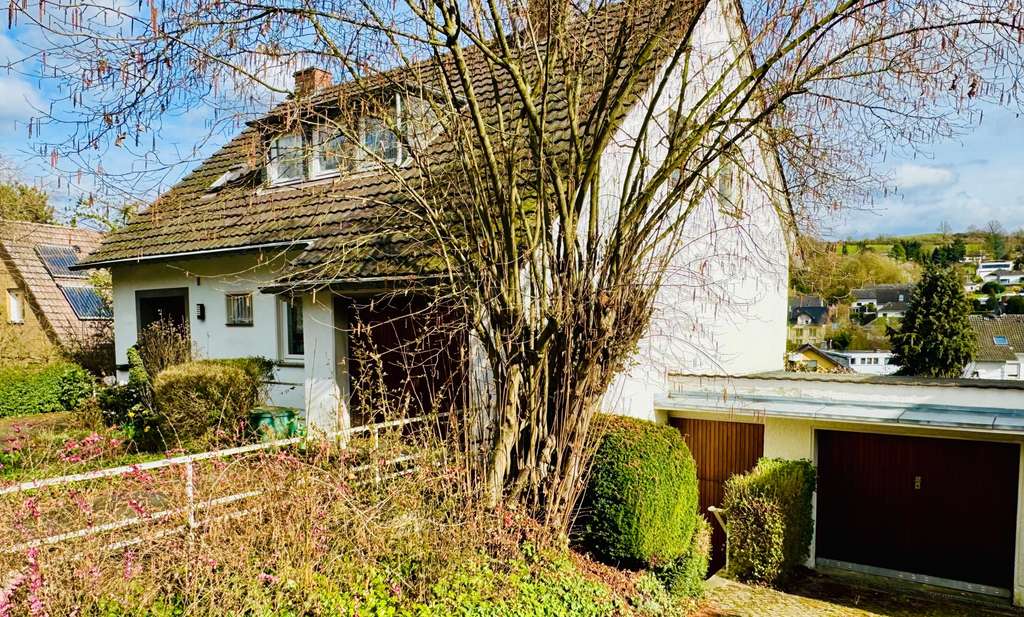 Immobilie in Wachtberg - Viel Platz für Ihre Ideen - Bild 0